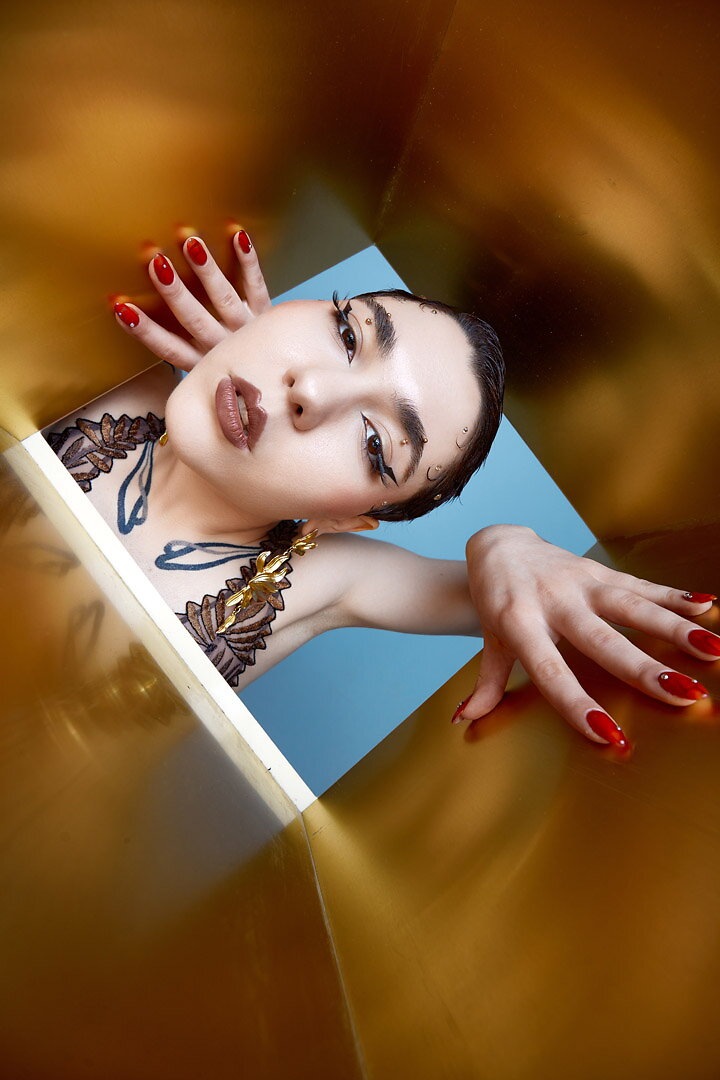 Golden — photo 5