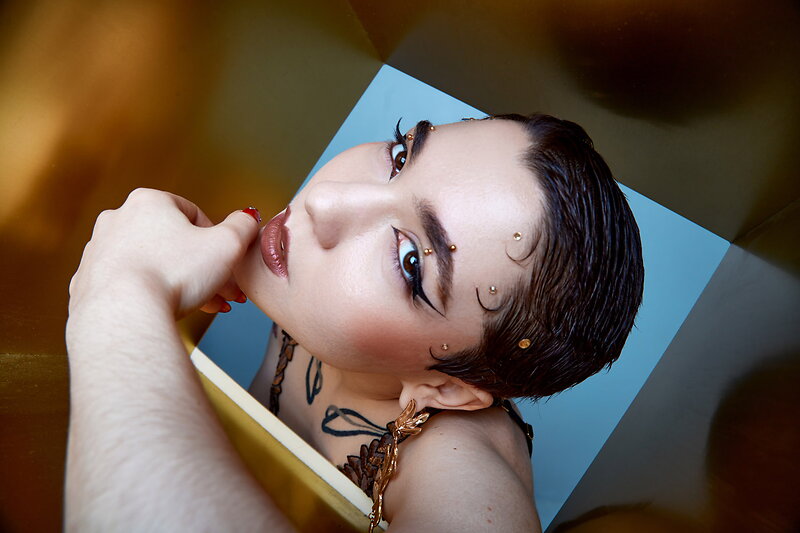 Golden — photo 6