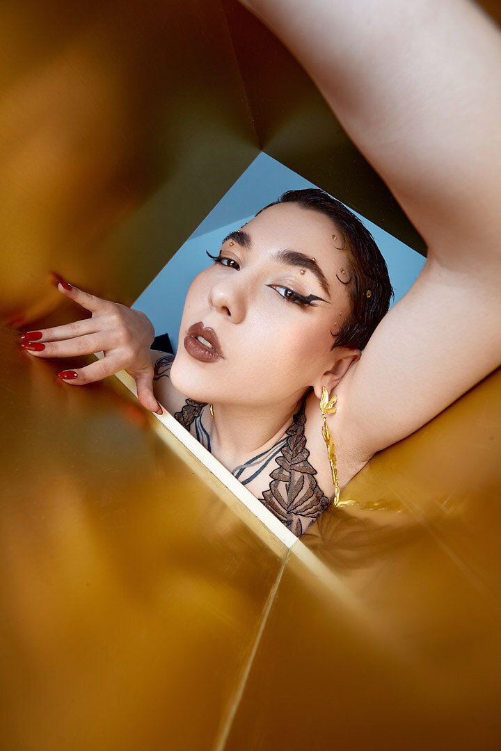 Golden — photo 4